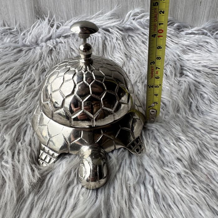 Aluminiowy żółw dzwonek