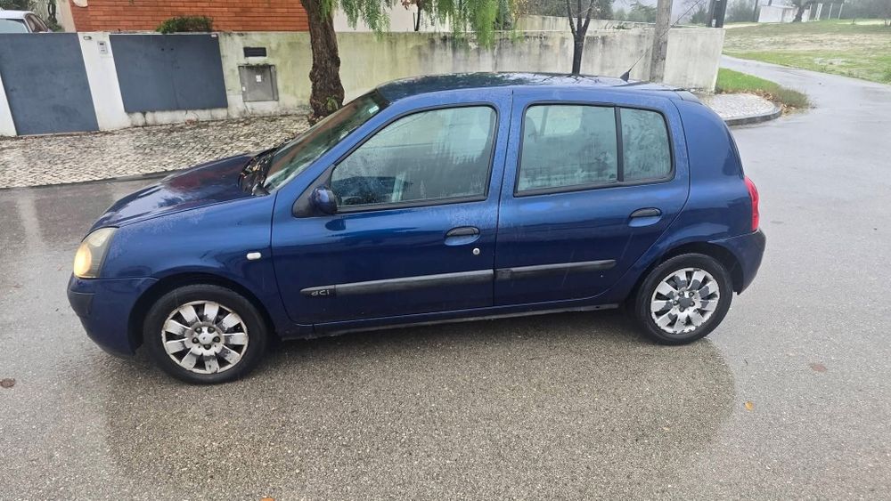 Vende-se Renualt Clio