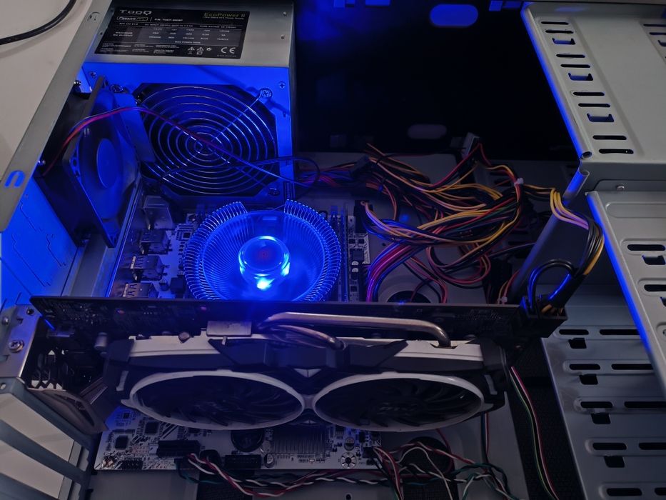 PC gaming 12 Core 16Gb Ram RX 580 8Gb