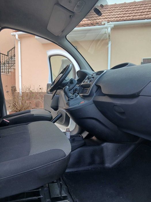 Renault Kangoo 2017 3 Lugares – Revisões em Dia