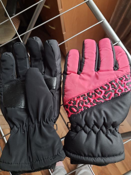 Продаю горнолыжные перчатки