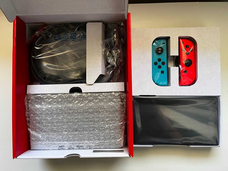 Nintendo Switch Oled | DESBLOQUEADA [NOVA]