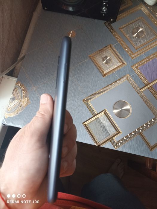 Продам Redmi 9 4/64