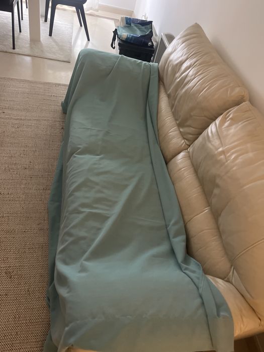 Vendo 2 cortinados. 20€ altura 2,53. Azul turquesa