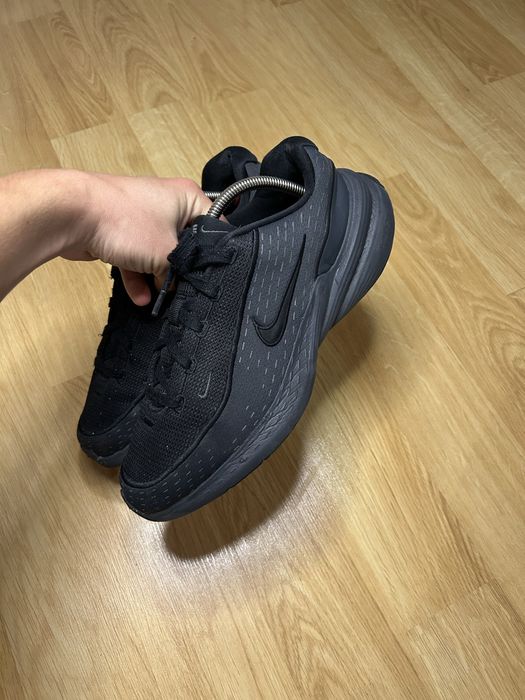 кросівки Nike Uplift SC