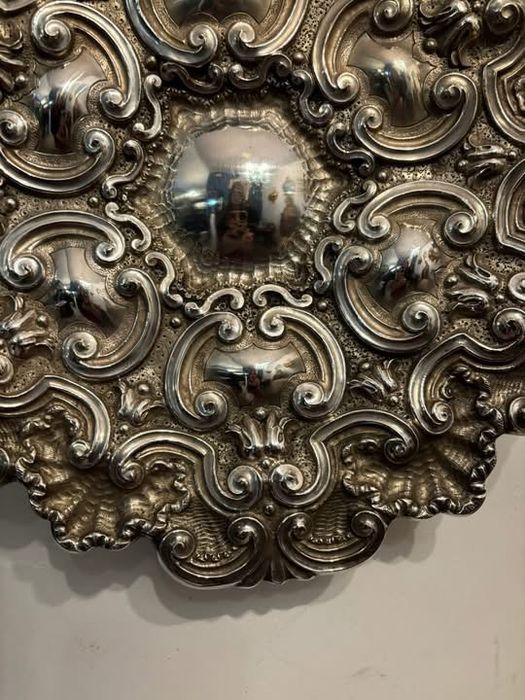 Salva de aparato em prata portuguesa