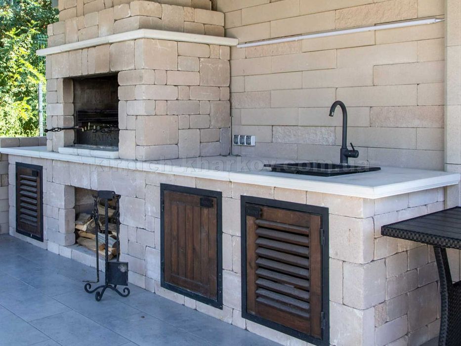 Барбекю, мангали, меблі з бетонних блоків BERNSTONE великий вибір