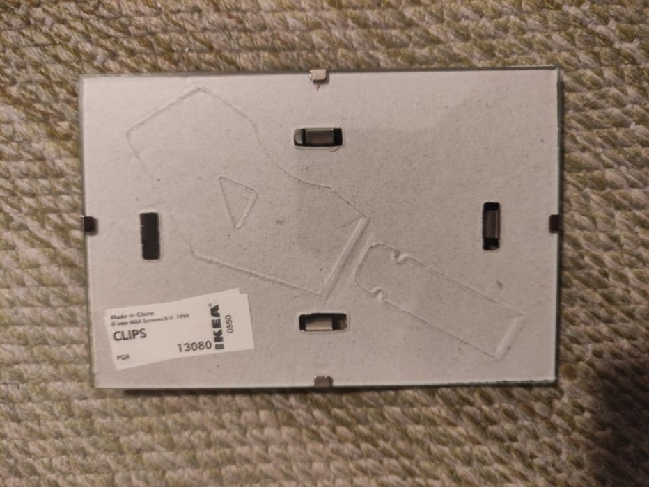 Molduras IKEA Clips - 10 x 15 e 18 x 13 cm

Algumas de 10x15 novas a r