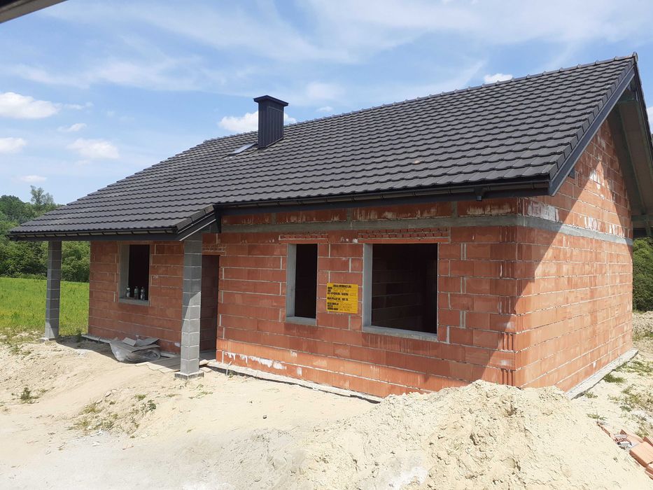 Usługi ogólnobudowlane, budowa domów od podstaw, dachy, remonty.