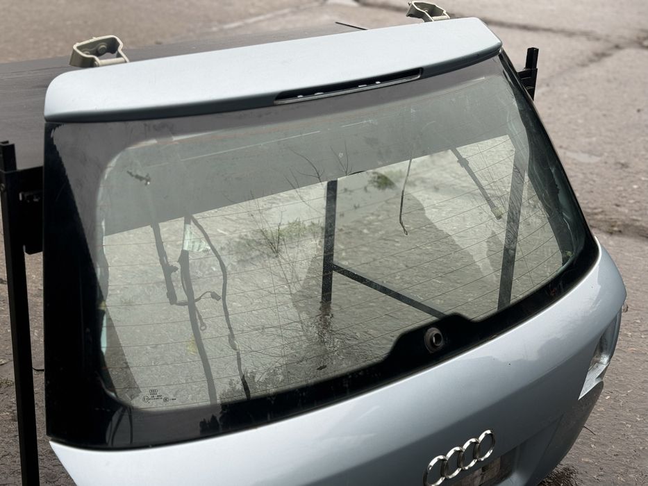 Ляда Audi a4 b7 кришка багажника ауді а4 б7 універсал LY5J