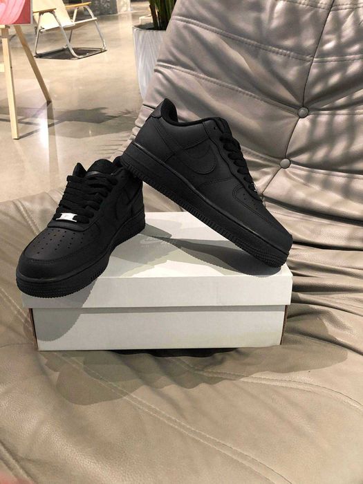 Air_Force 1_Low_Czarny 40,5