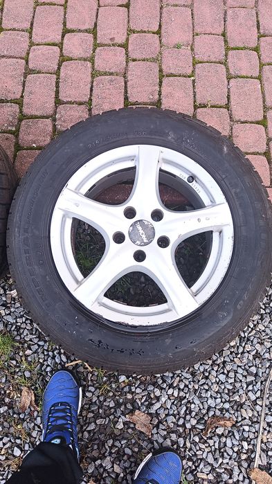 Opony zimowe na felgach aluminiowych 16" Kia sportage Hyundai Tucson