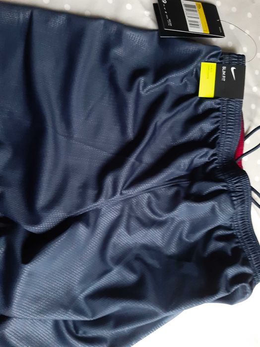 Calções do Barcelona azul granada