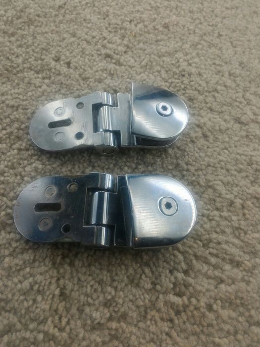 Комплект петель с пластиной для стеклянных дверей