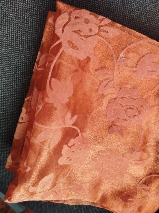 Платок из органзы с велюром