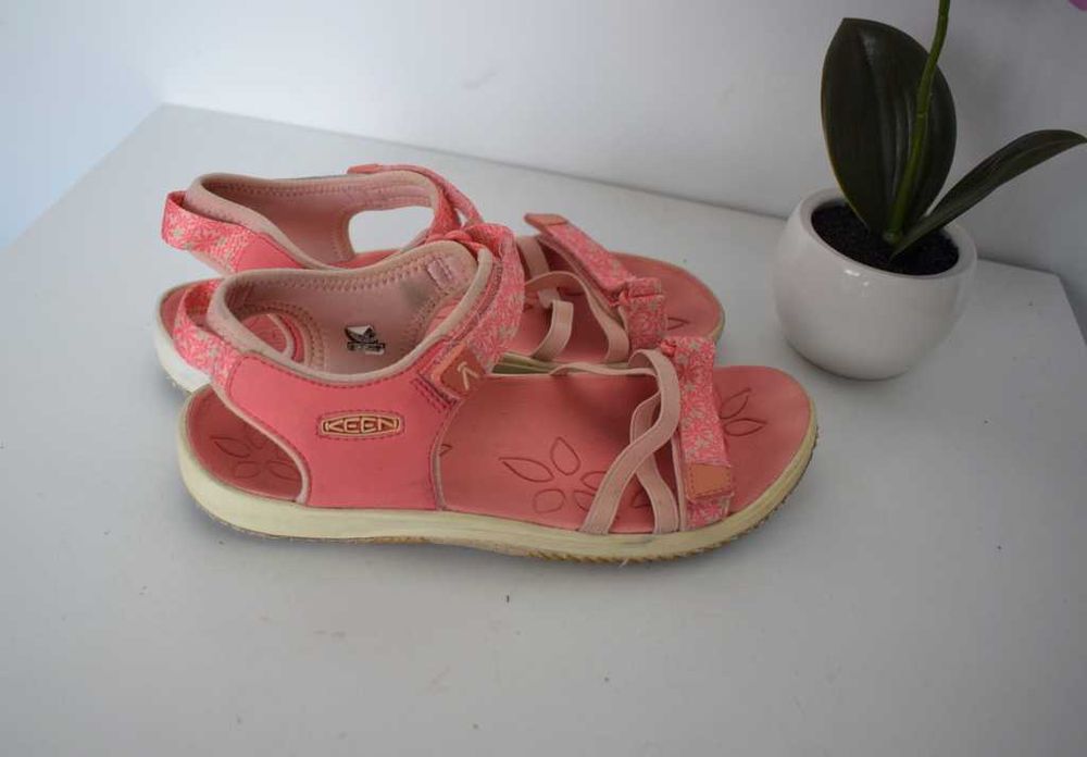 Keen sandału buty 36 koralowe damskie