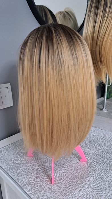 Peruka bob cieoły blond jak naturalne włosy