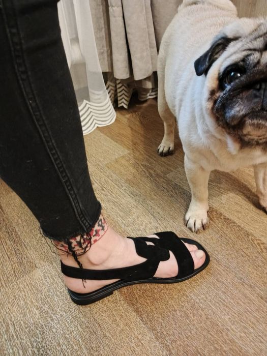 Продам босоножки