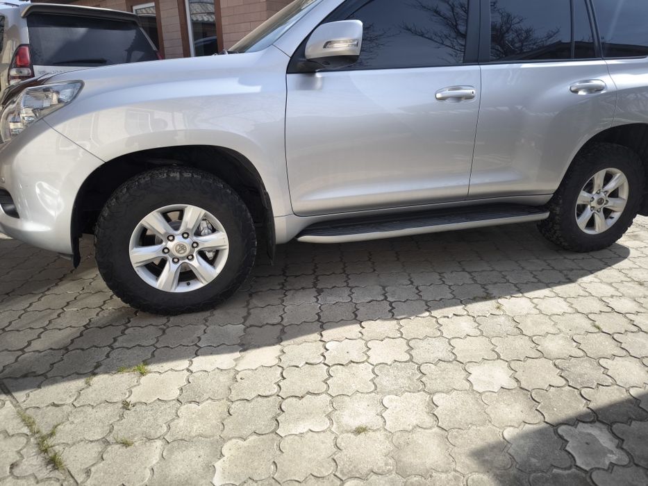 Продам 275 65 17 BF Goodrich All terrain KO2 диски 6х139.7 Prado
