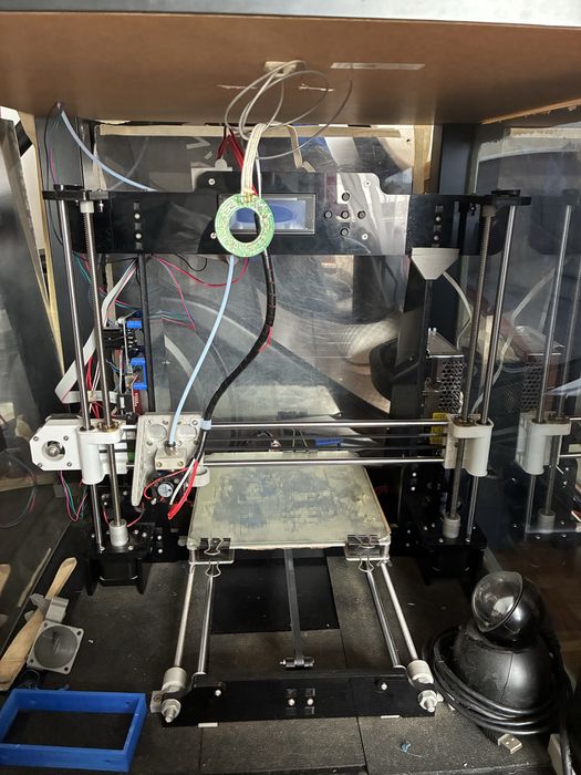 Impressora 3d anet a8 a funcionar