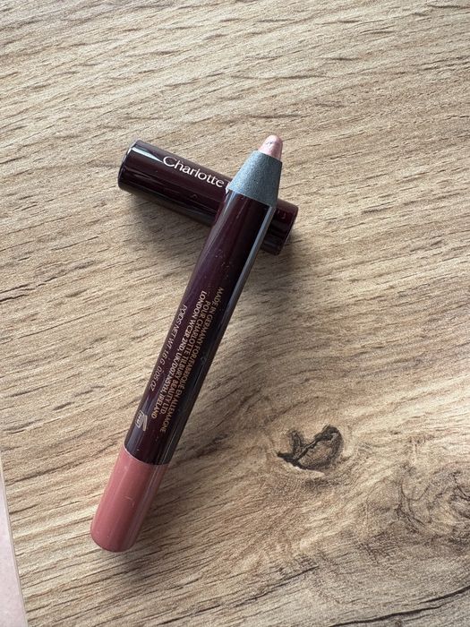 Zestaw do makijażu, Glossier charlotte Tilbury ponadka cień do powiek