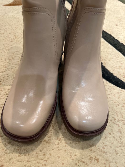 Чоботи розмір 40