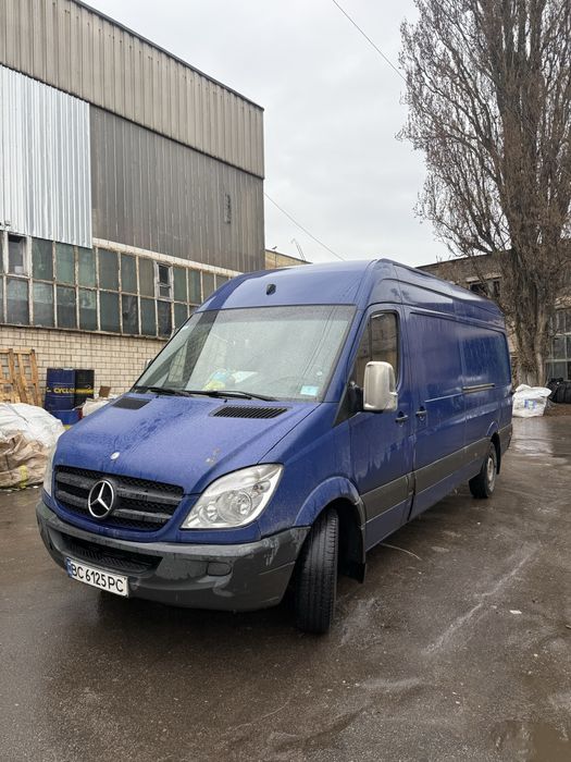 Продам Мерседес Спринтер 2.2 646 Дизель