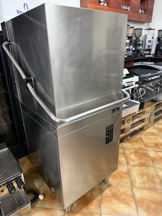 Maquina de lavar loiça  industrial Magnus Capota Bascula