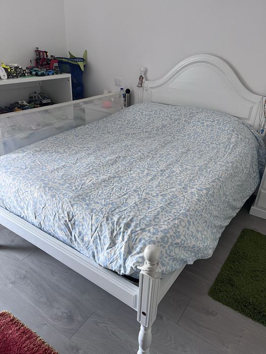 Cama com colchao