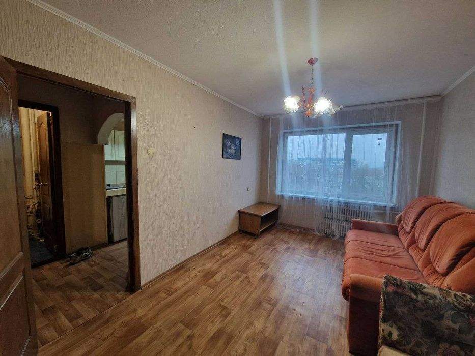 Сдам  после косметики Парус уже свободна