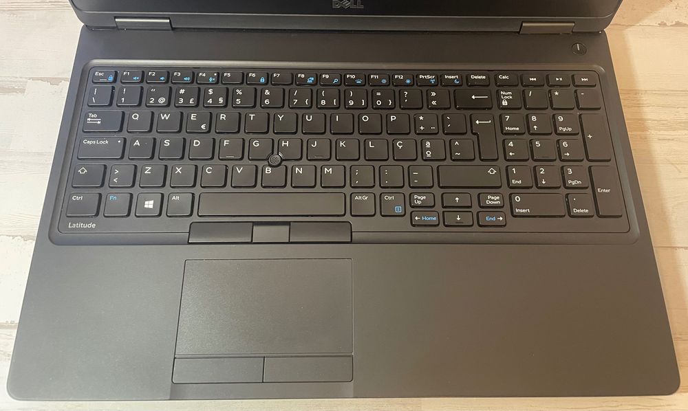 Dell Latitude E5580 15.6, i7, 256Gb, 32Gb, win11 pro original