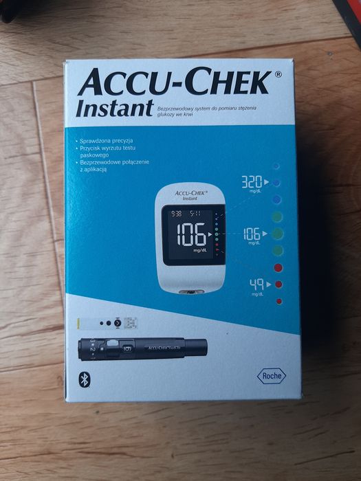 Glukometr accu chek instant