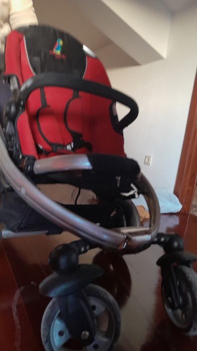 Carrinho de bebé Pierre Cardin