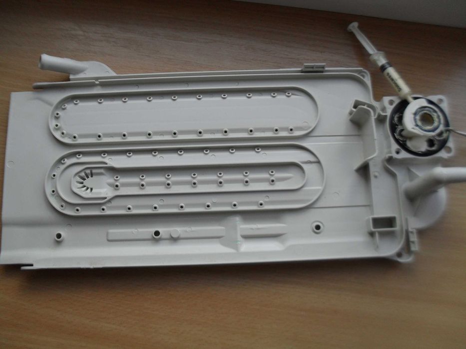 Распределитель воды стиральной машинки MIELE W3364