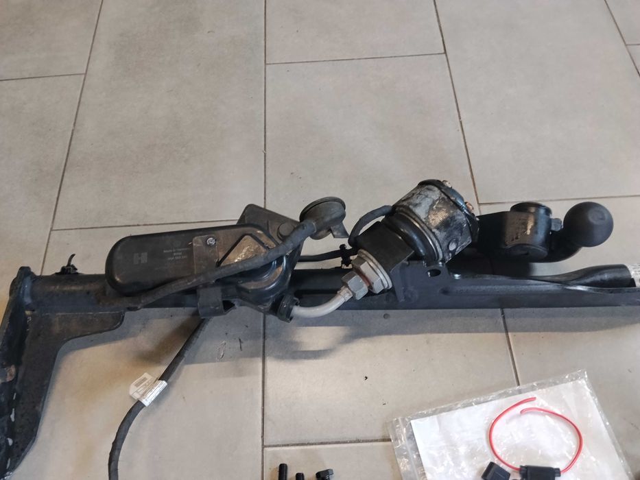 Oryginalny Hak Holowniczy VW PASSAT B7 10-15 instalacja modul KOMPLET