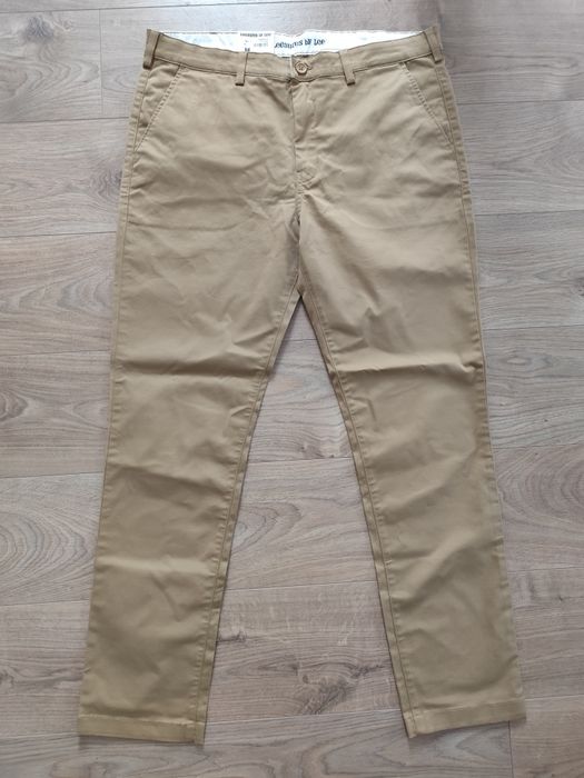 Spodnie Lee Chino Slim Premium chinosy piaskowe beżowe karmelowe 36/32