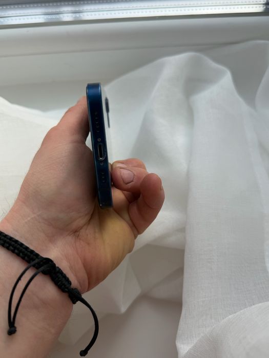 Продам Apple 12 128g