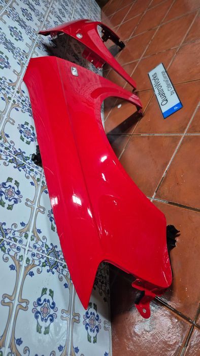 Guarda-lamas Audi A4 B7 8E originais esquerdo e direito em excelente estado
