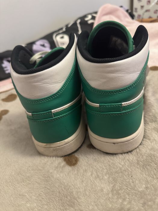 Jordan air mid 1