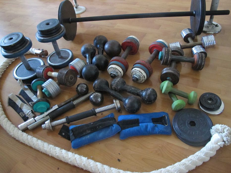 Гантелі,  Бліни, Штанга, вібромассажер