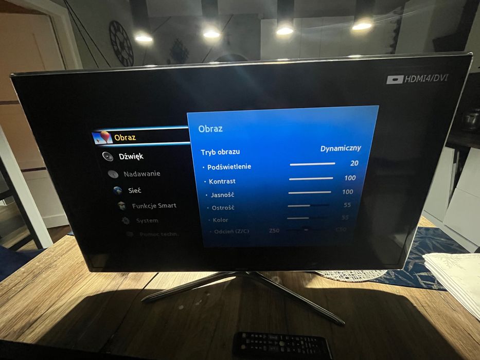 TV Samsung 40cali Smart tv z funkcją 3D