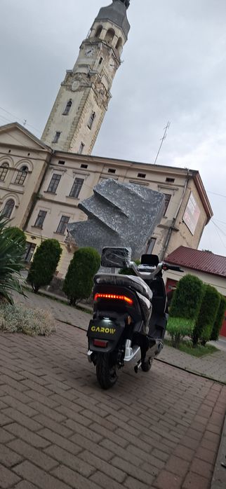 Електроскутер Garow «L500»  1500W, 72V 30Ah літій-залізо-фосфатний,