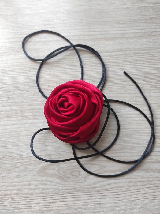 Прикраса на шию. Квітка текстильна. Чокер.