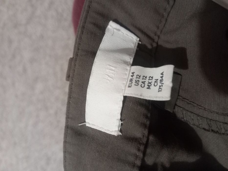 Spodnie khaki garniturowe H&M