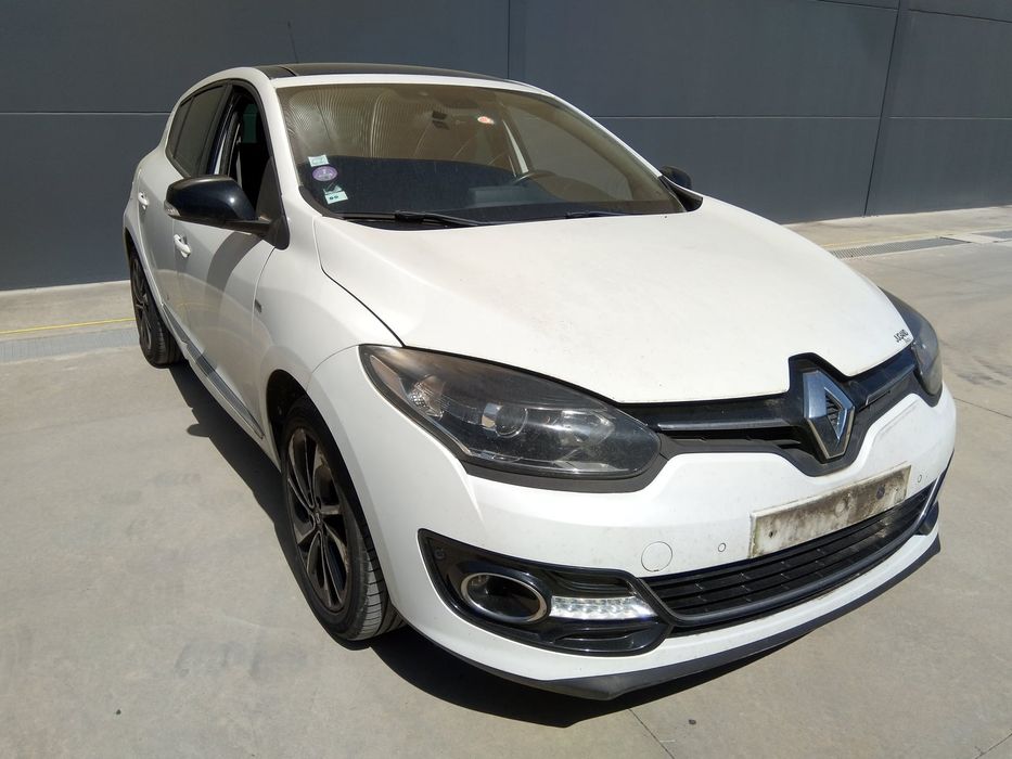 RENAULT MEGANE III Hatchback - 2015 - Para Peças