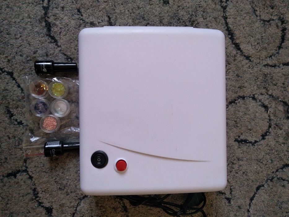 УФ лампа-сушилка маникюрная