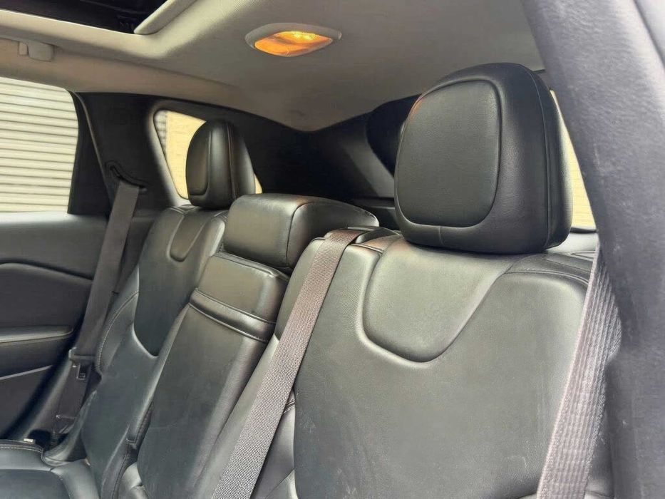 Jeep Cherokee Limited      2017