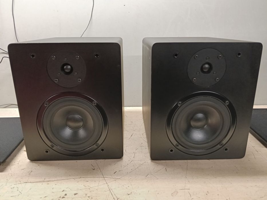 Kolumny Denon SC-F88
