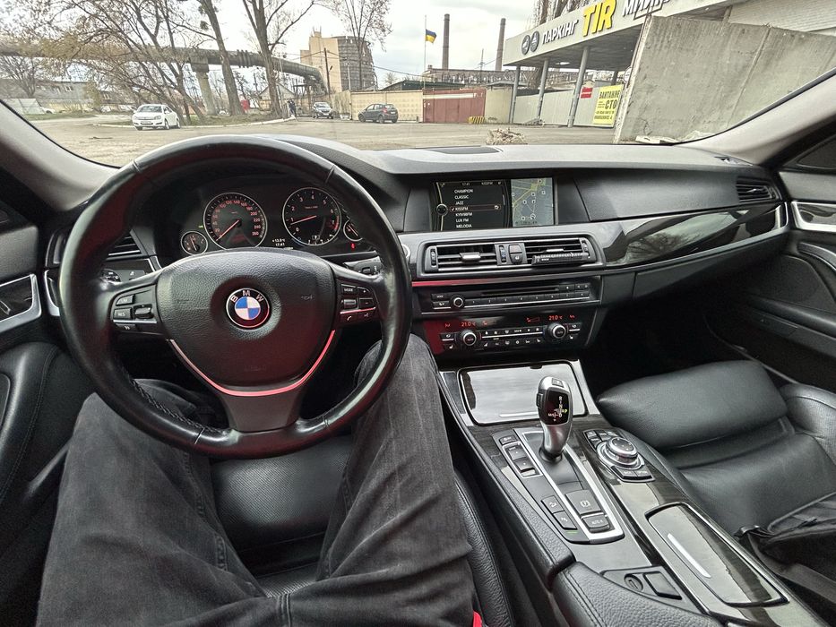 Продам BMW 528i X-drive F10 M-пакет
