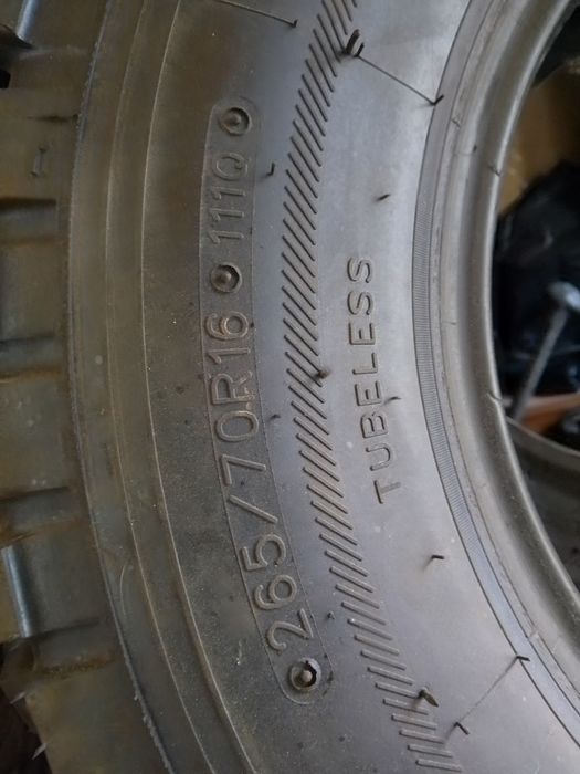 Продам резину r 16 265/70